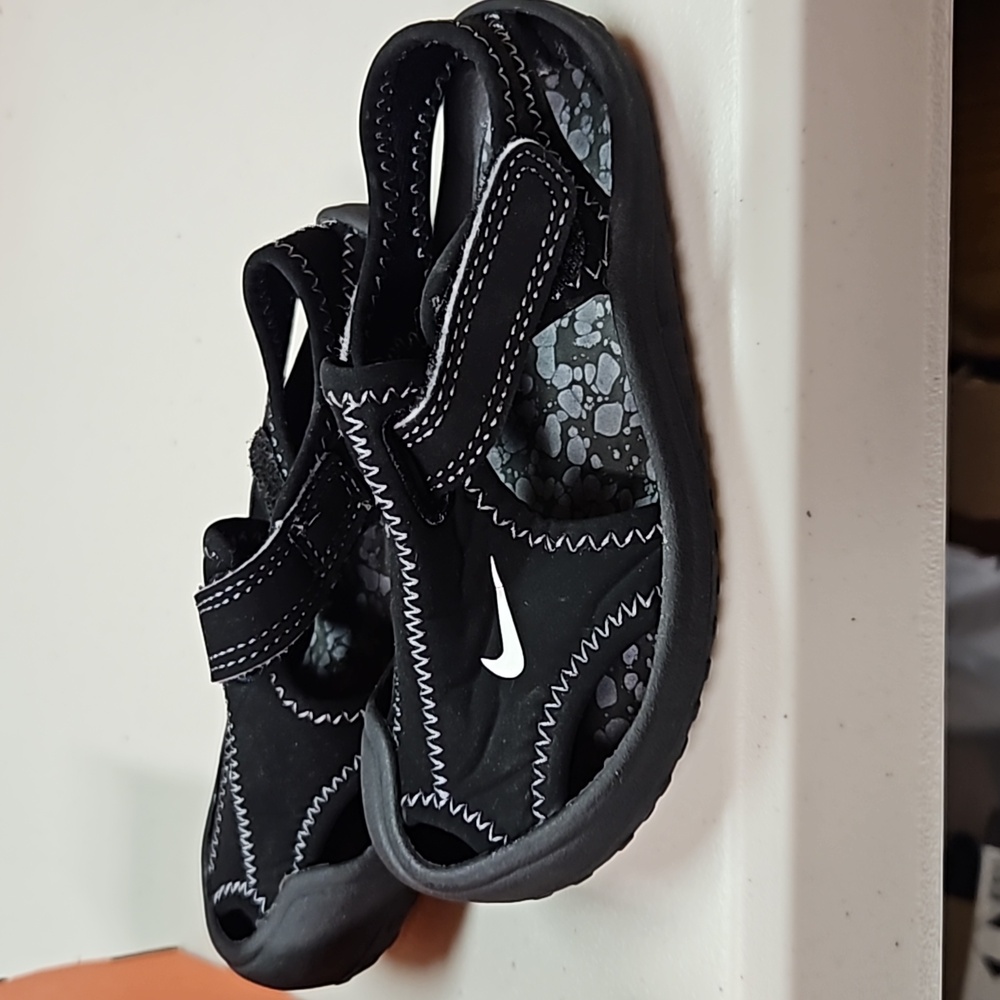 Nike sunray 8c child's sandals